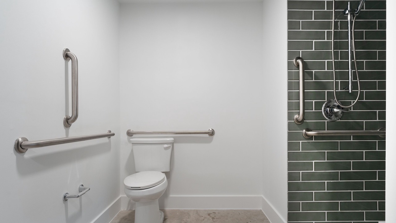 Photo of Bathroom in East Cesar Chavez
