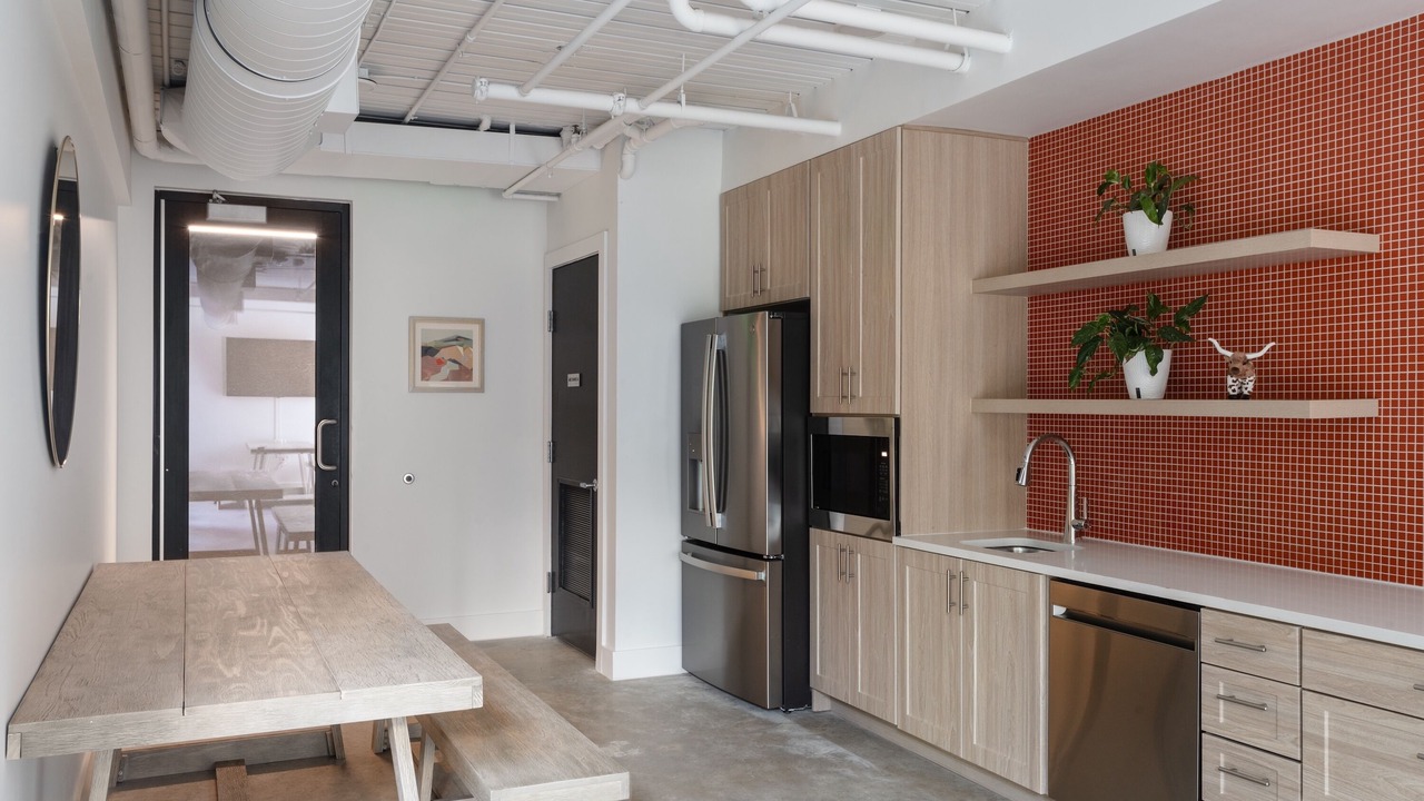 Photo of Kitchen in East Cesar Chavez