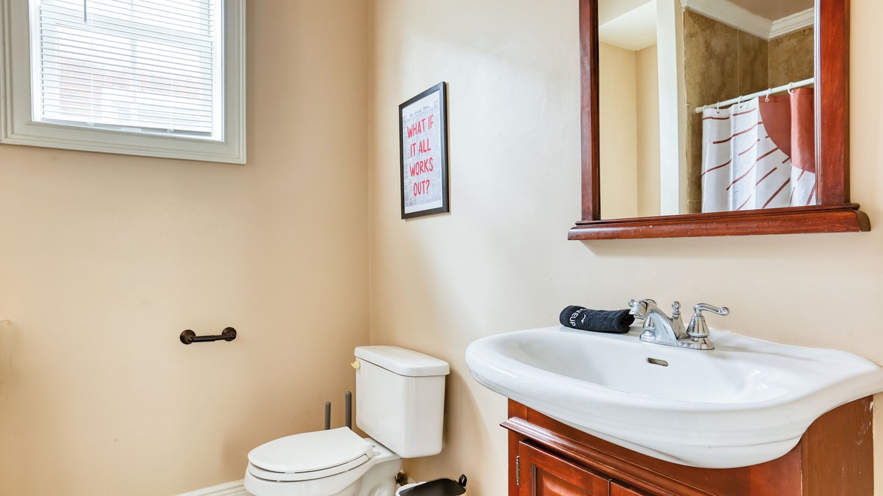 Photo of Bathroom in Thomas Square