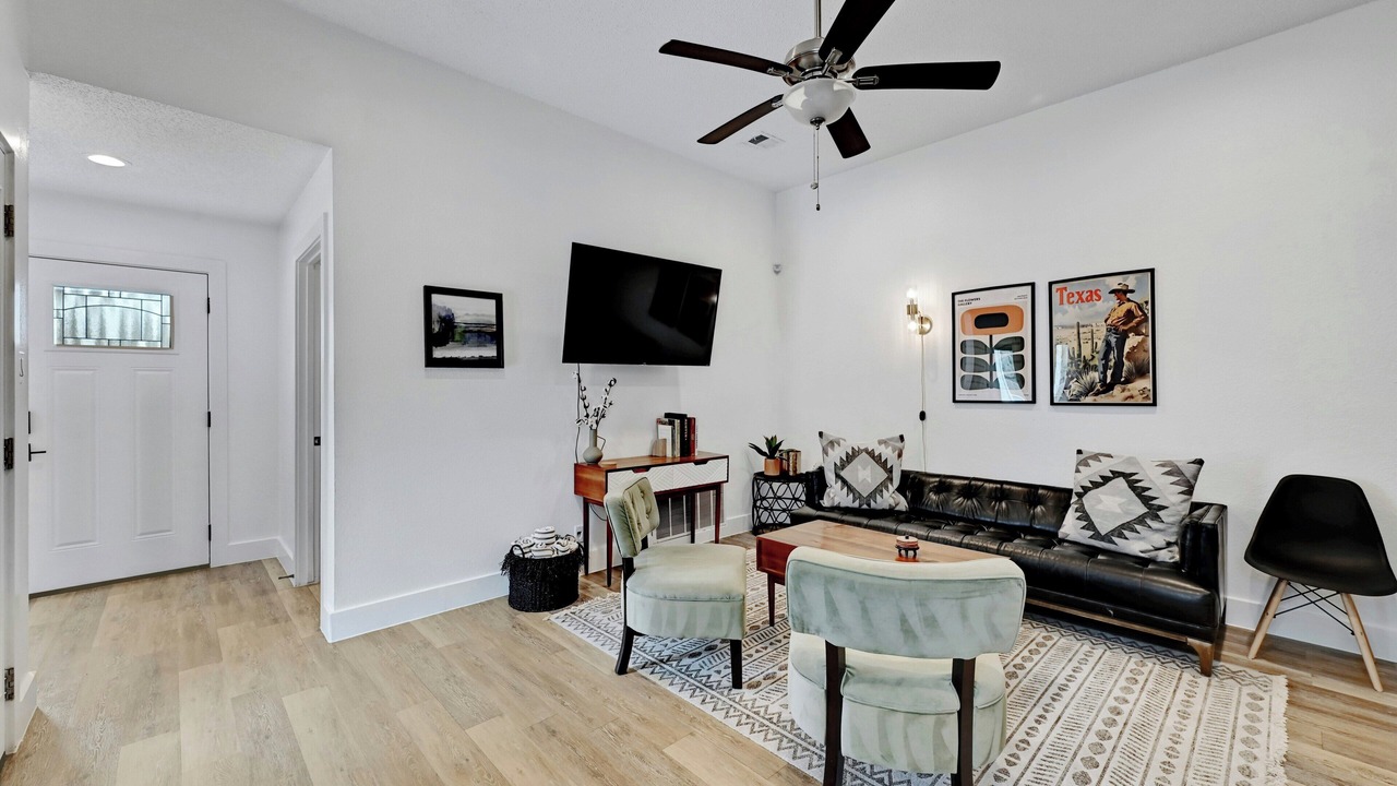 Photo of Livingroom in Austin