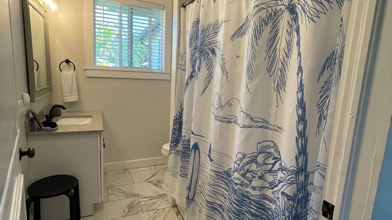 Photo of Bathroom in Hilo