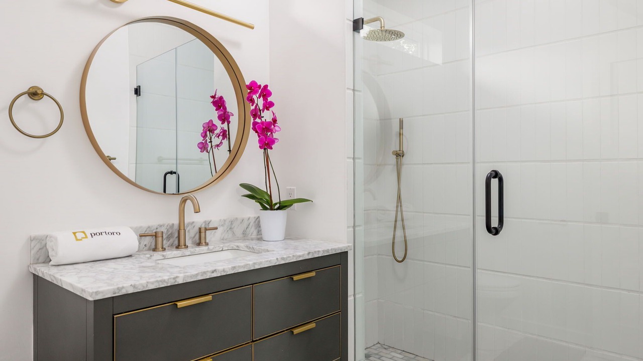 Photo of Bathroom in Dawson