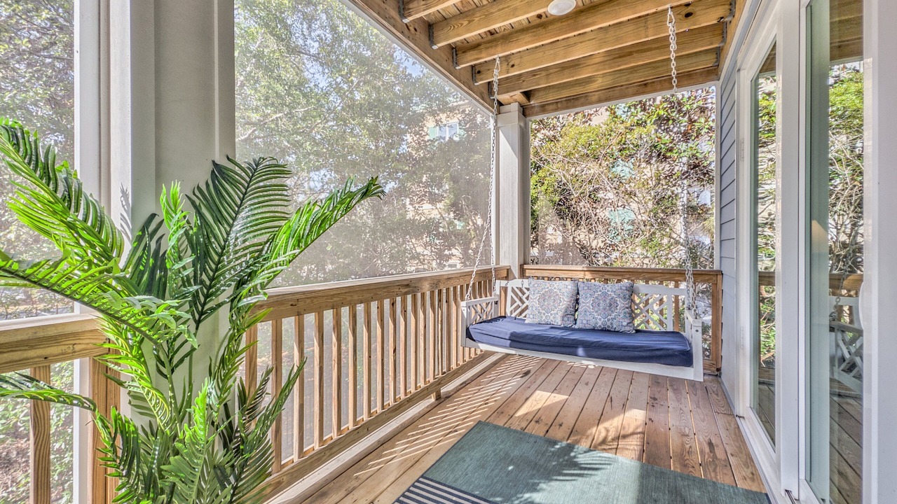 Photo of Outdoor in Folly Field