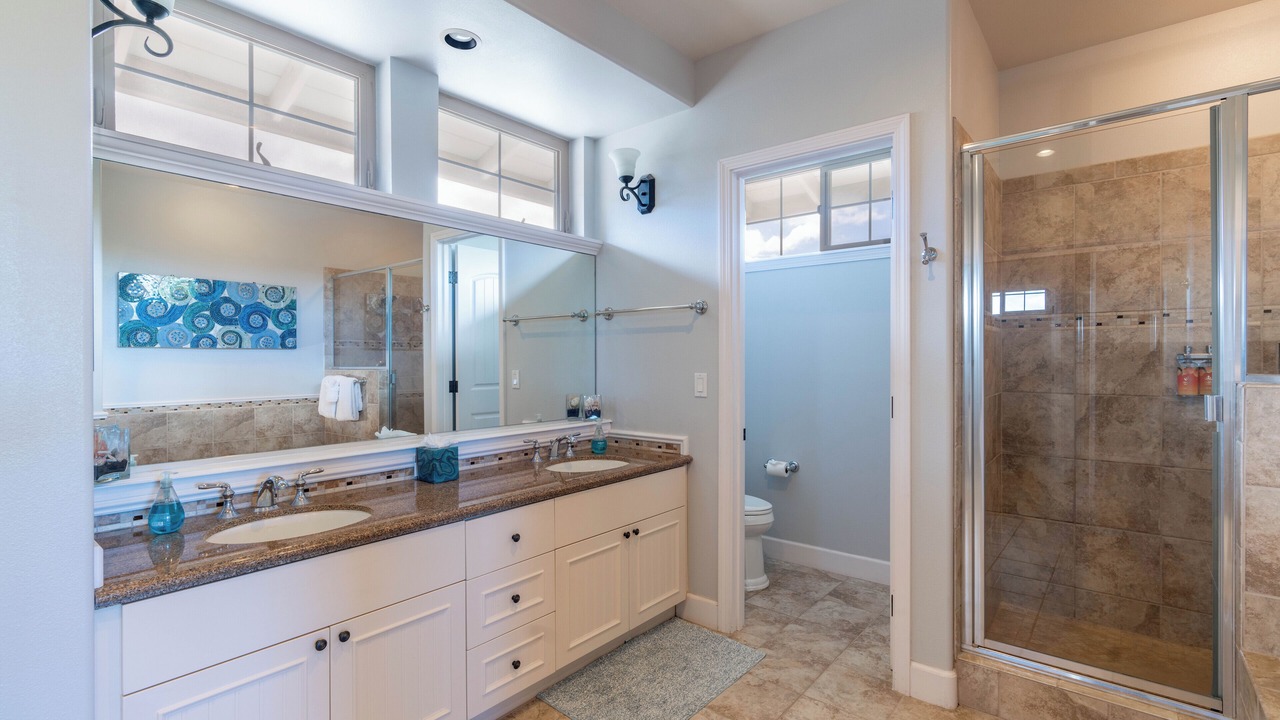 Photo of Bathroom in Kulalani