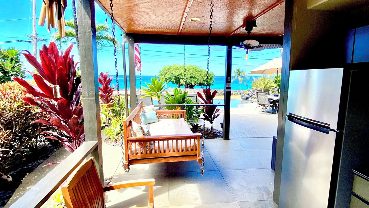 Photo of Patio Balcony in Kahaluu Bay