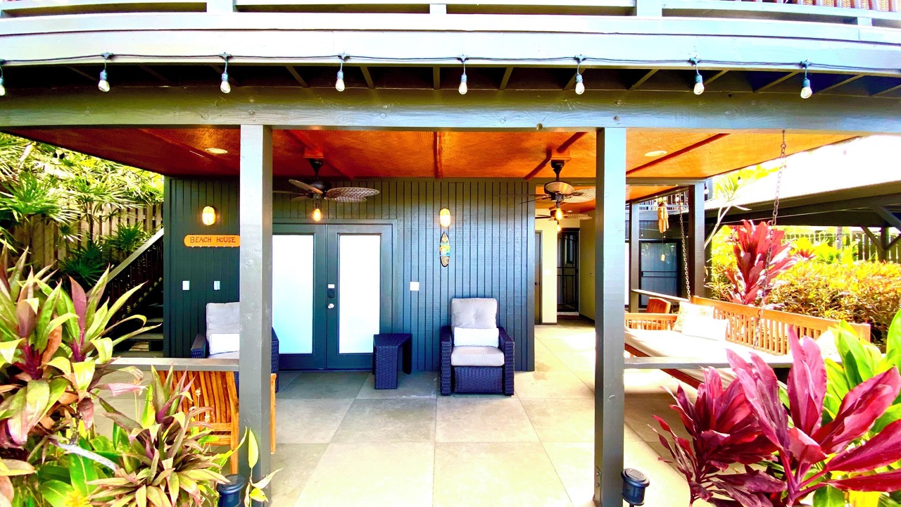 Photo of Patio Balcony in Kahaluu Bay
