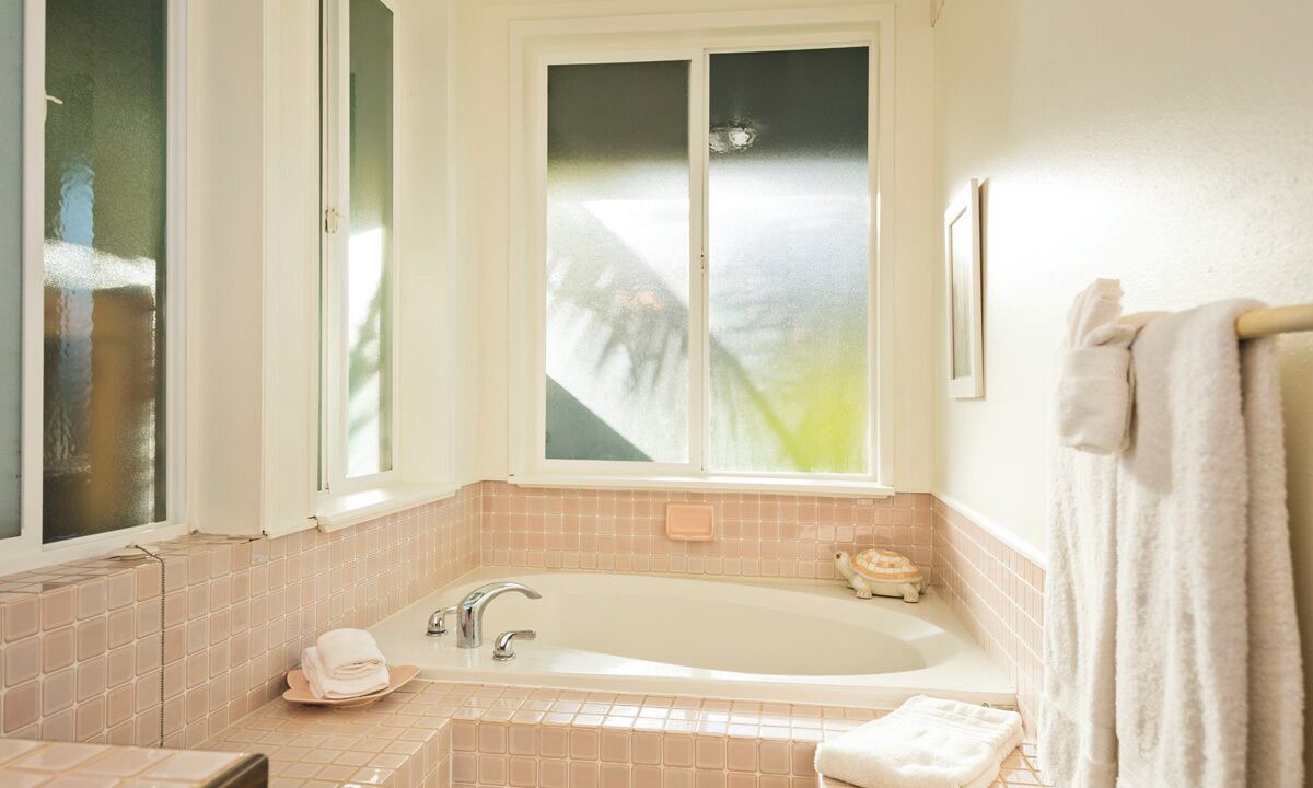 Photo of Bathroom in Keaau