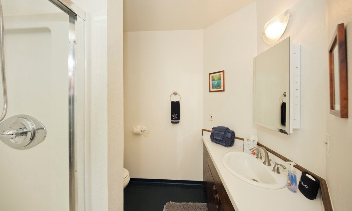 Photo of Bathroom in Keaau