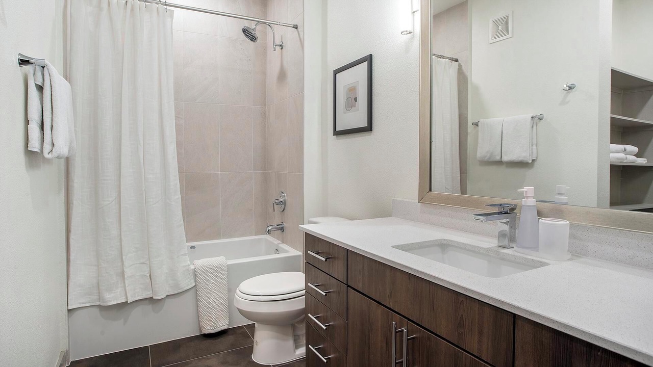 Photo of Bathroom in Rosedale