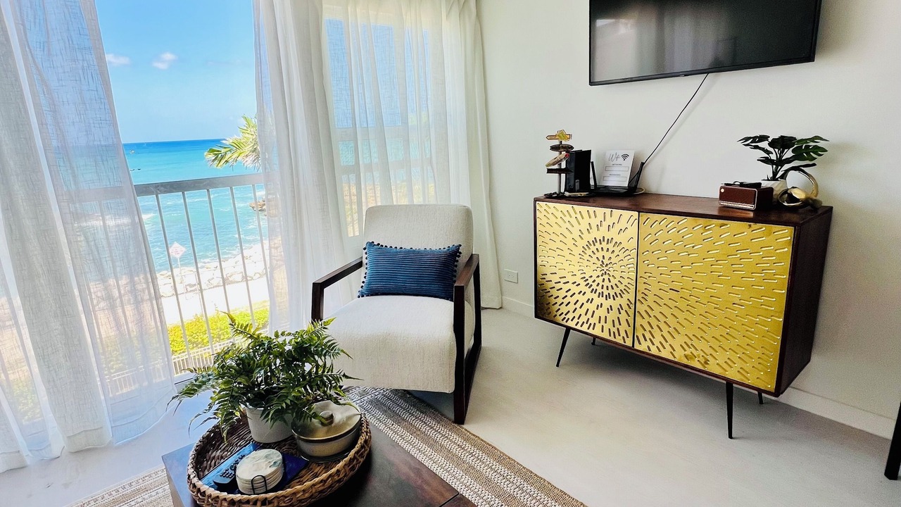 Photo of Livingroom in Makaha