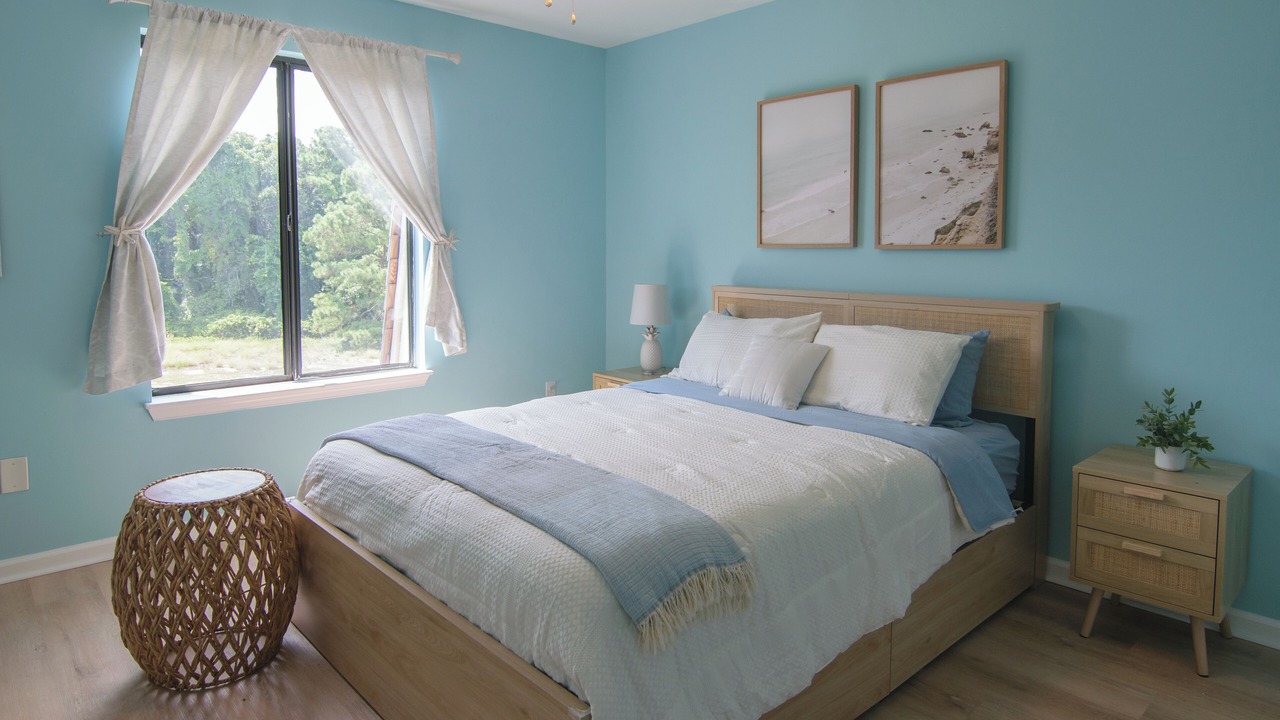 Photo of Bedroom in Sea Scape