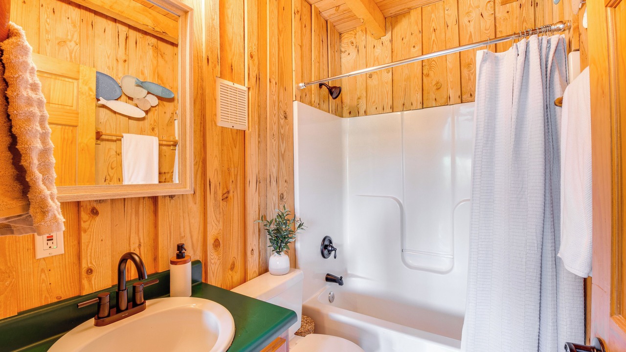 Photo of Bathroom in Six Mile