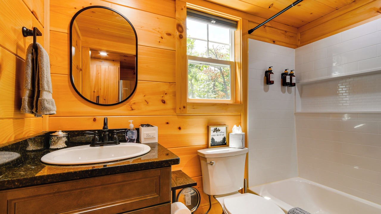 Photo of Bathroom in Nebo
