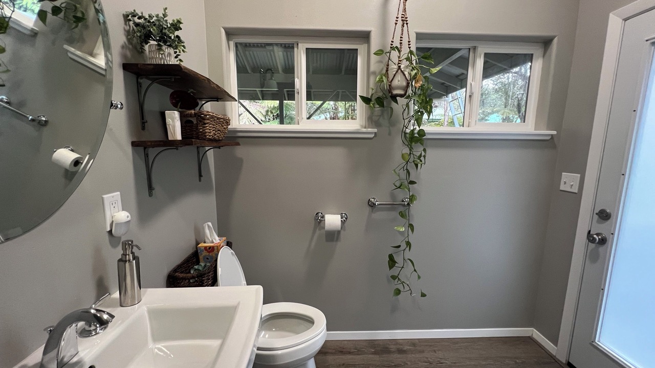 Photo of Bathroom in Volcano