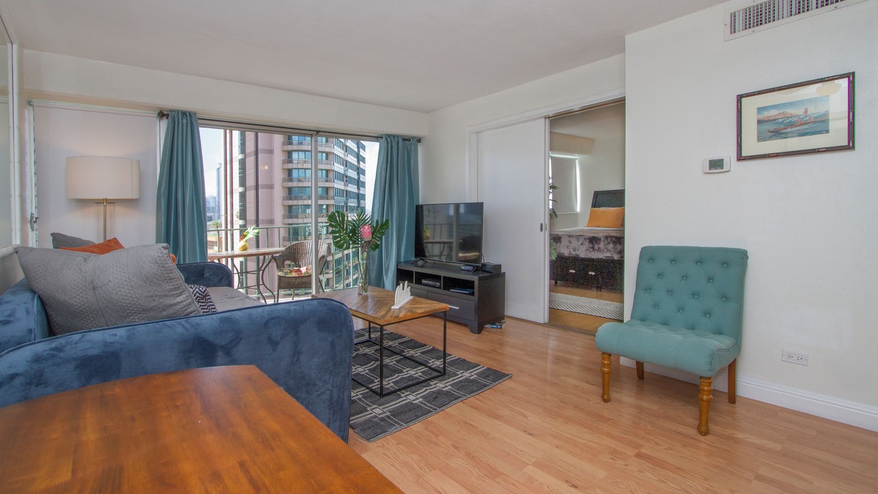 Photo of Livingroom in McCully - Moiliili