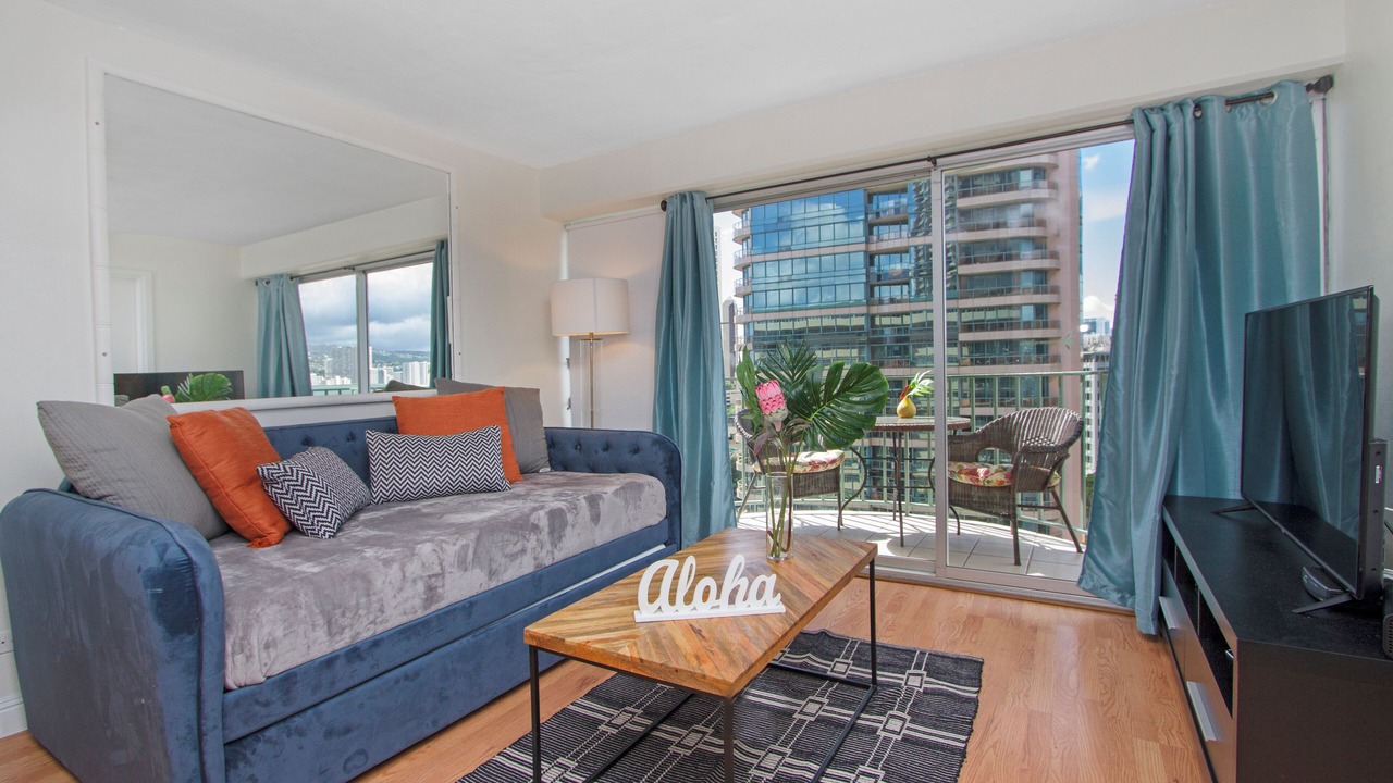 Photo of Livingroom in McCully - Moiliili