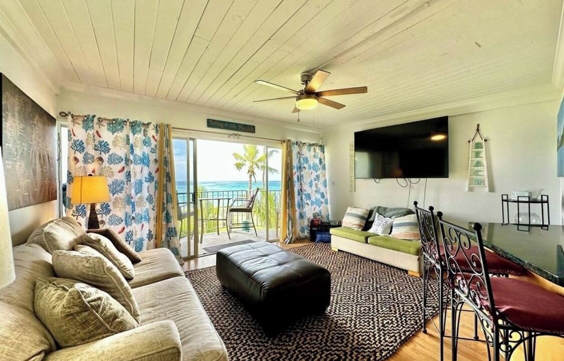 Photo of Livingroom in Maili
