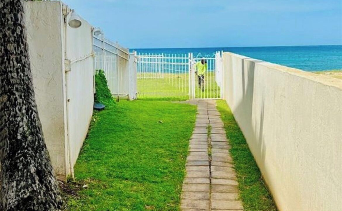 Photo of Outdoor in Maili