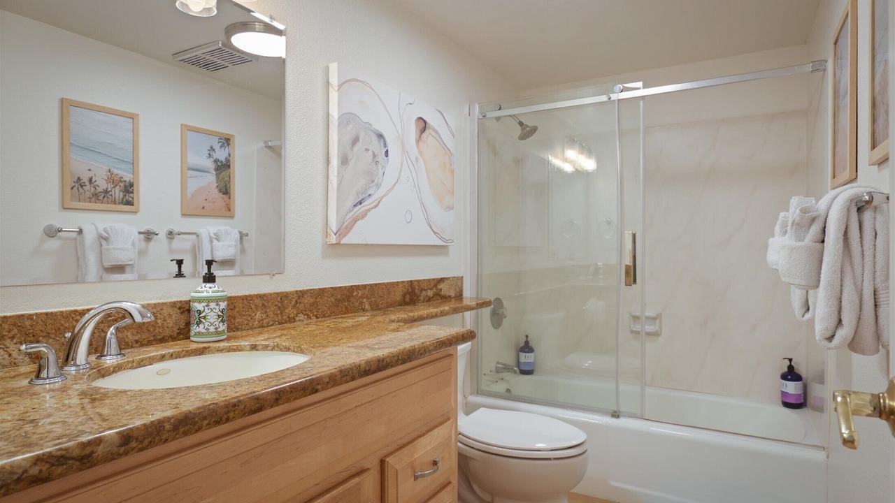Photo of Bathroom in Historic Kailua Village