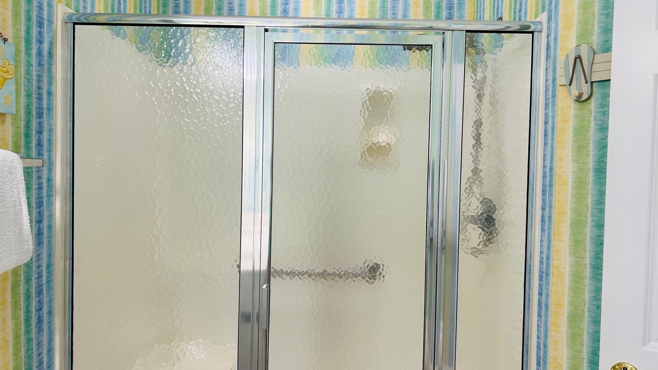 Photo of Bathroom in Garden City