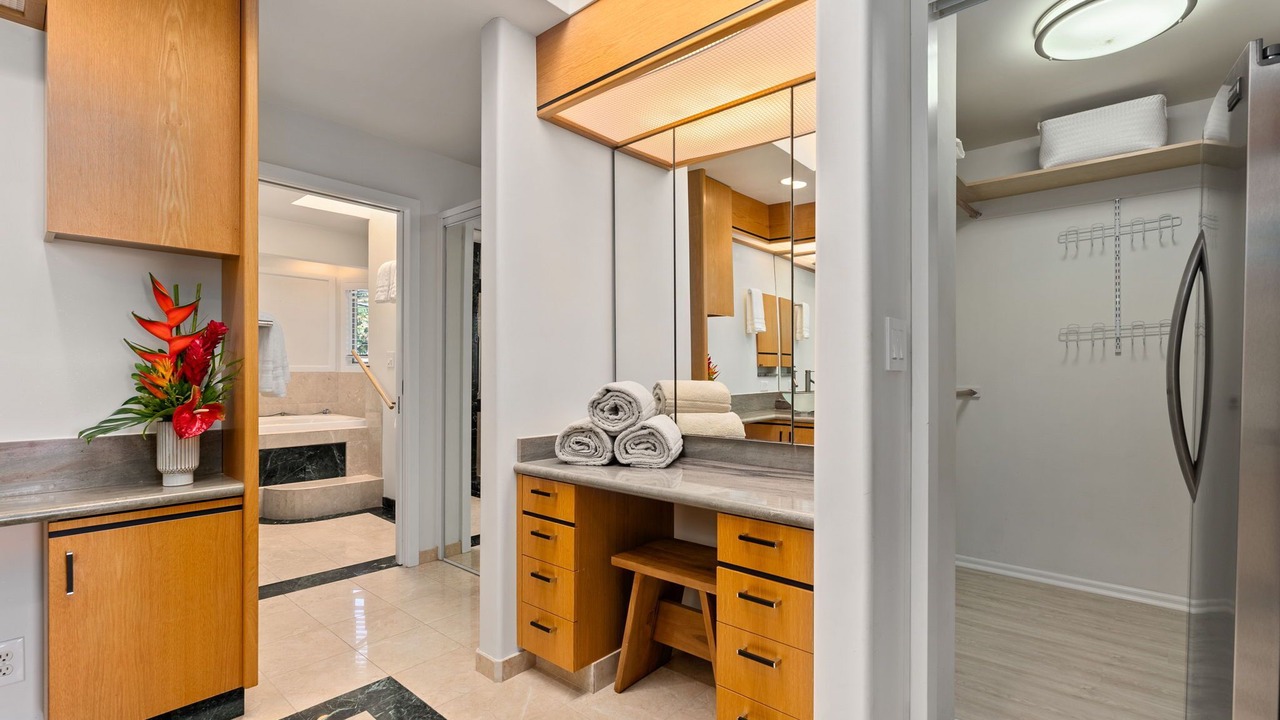 Photo of Bathroom in Waialae Iki Ridge
