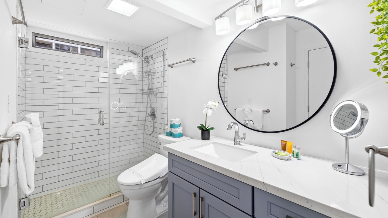 Photo of Bathroom in Waikiki