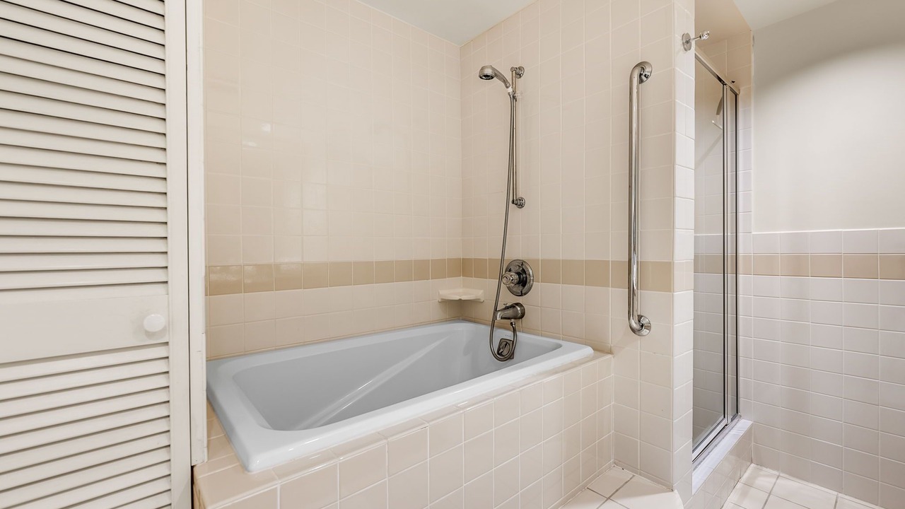 Photo of Bathroom in Waialae Iki
