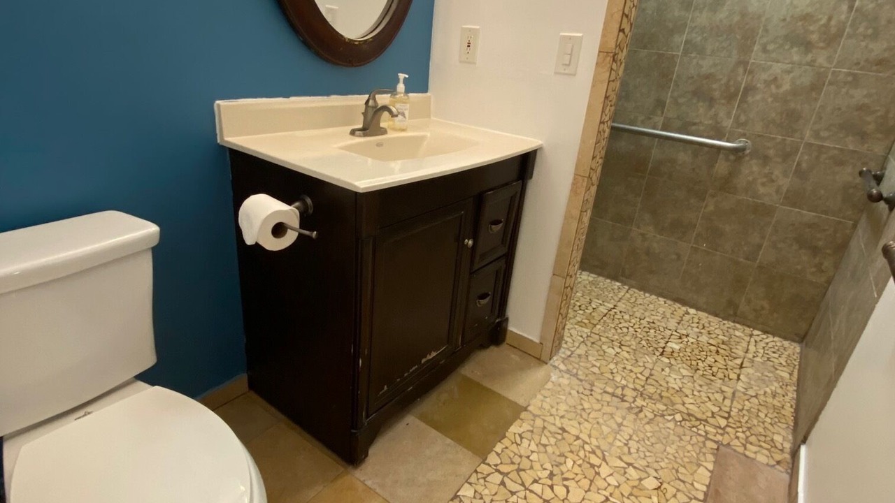 Photo of Bathroom in Waianae