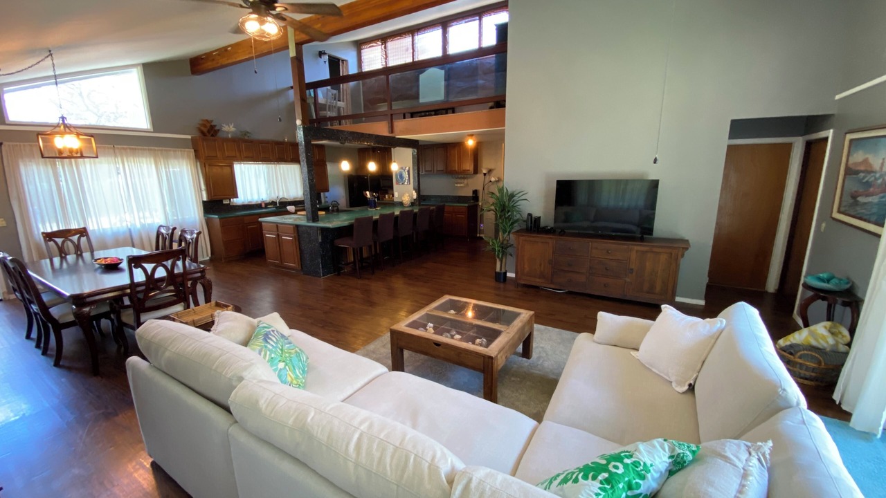 Photo of Livingroom in Waianae