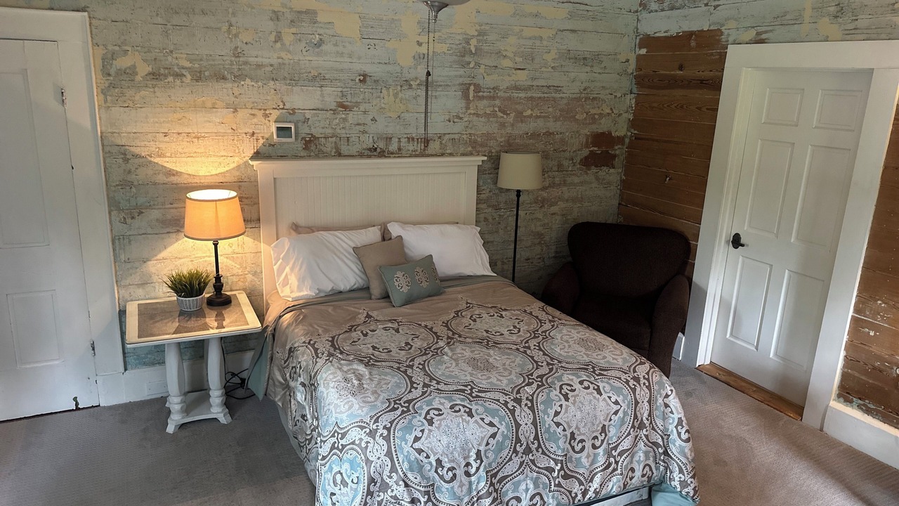 Photo of Bedroom in Troy