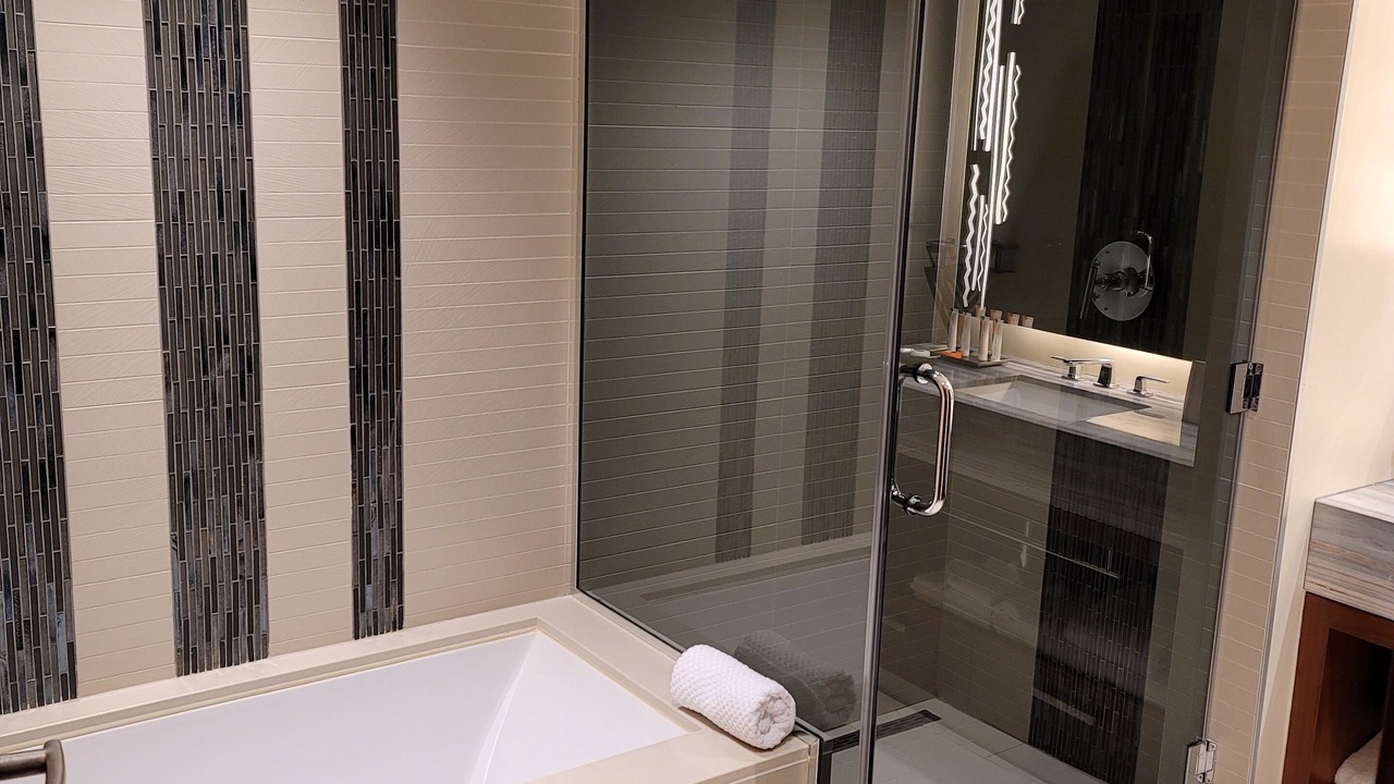 Photo of Bathroom in Waikiki