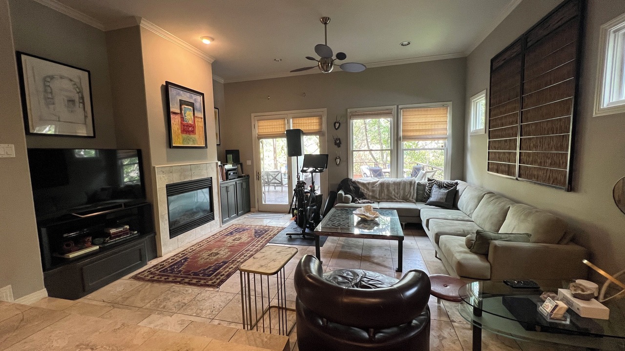 Photo of Livingroom in Austin