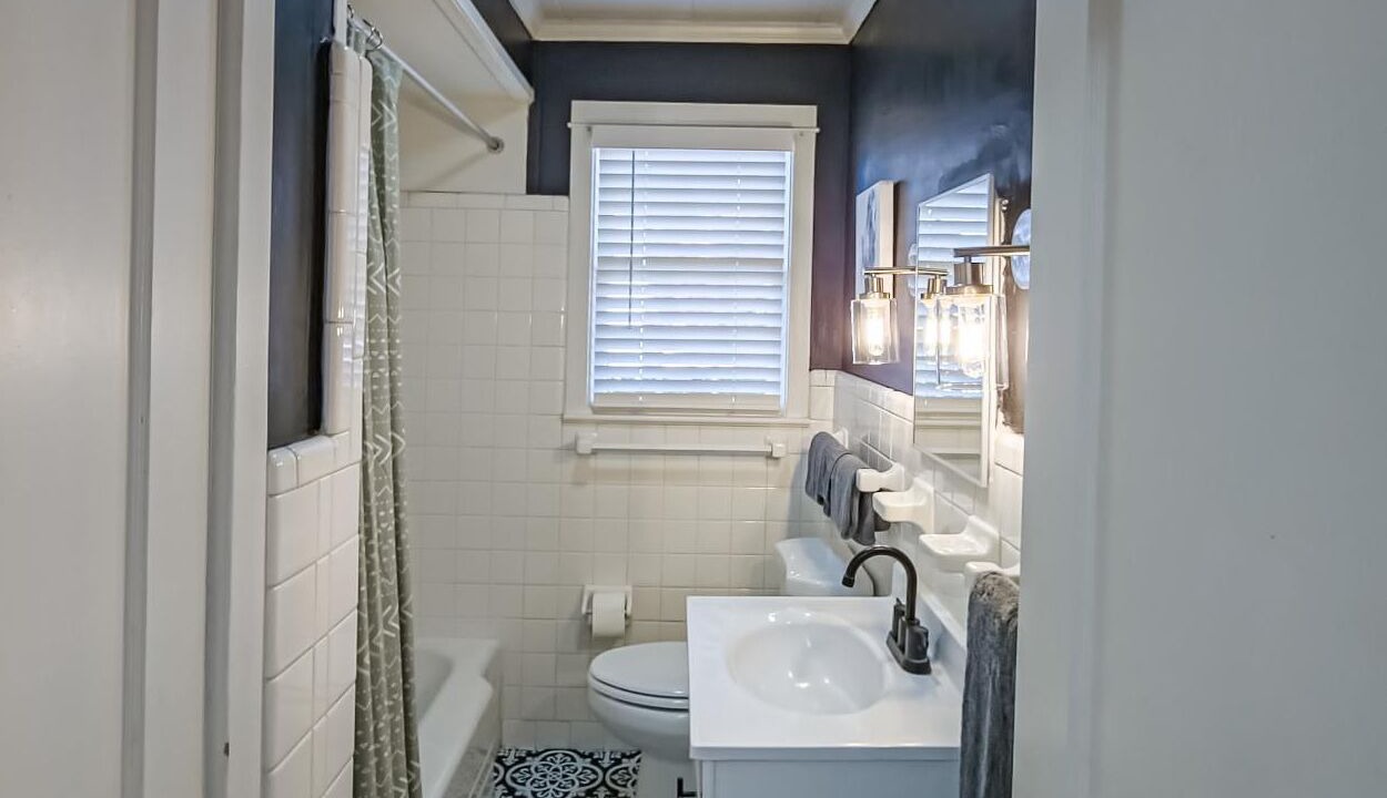 Photo of Bathroom in Tifton