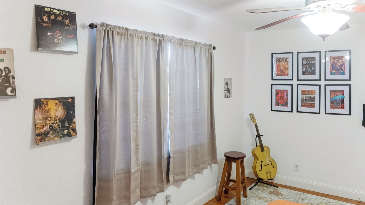 Photo of Bedroom in Hyde Park