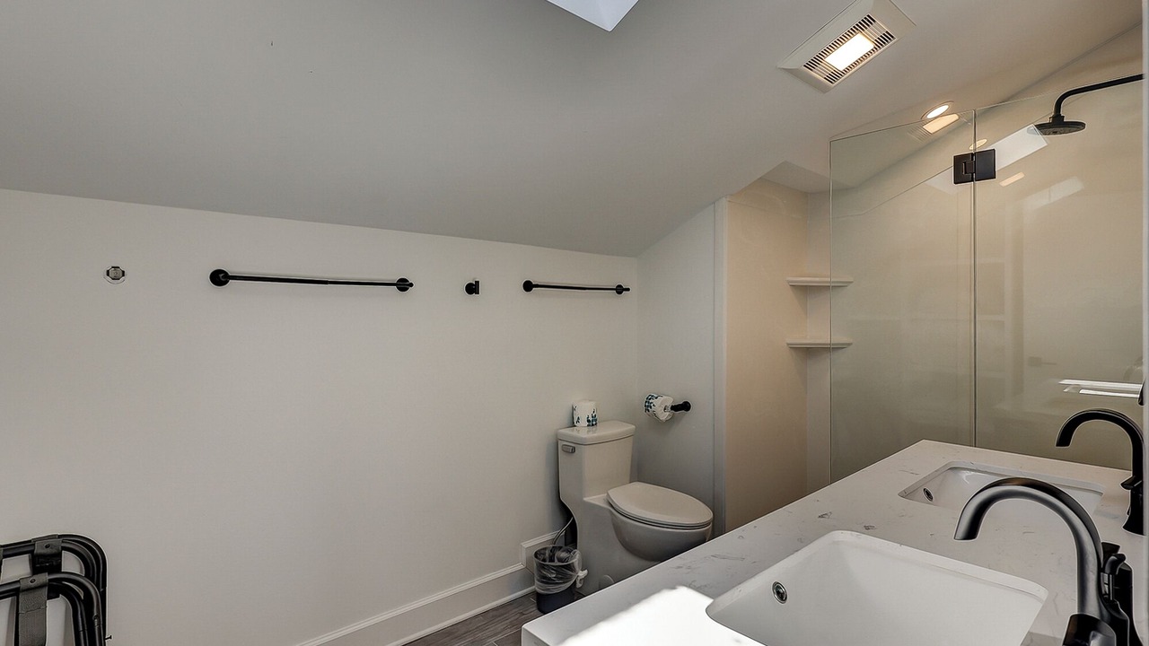 Photo of Bathroom in North Forest Beach