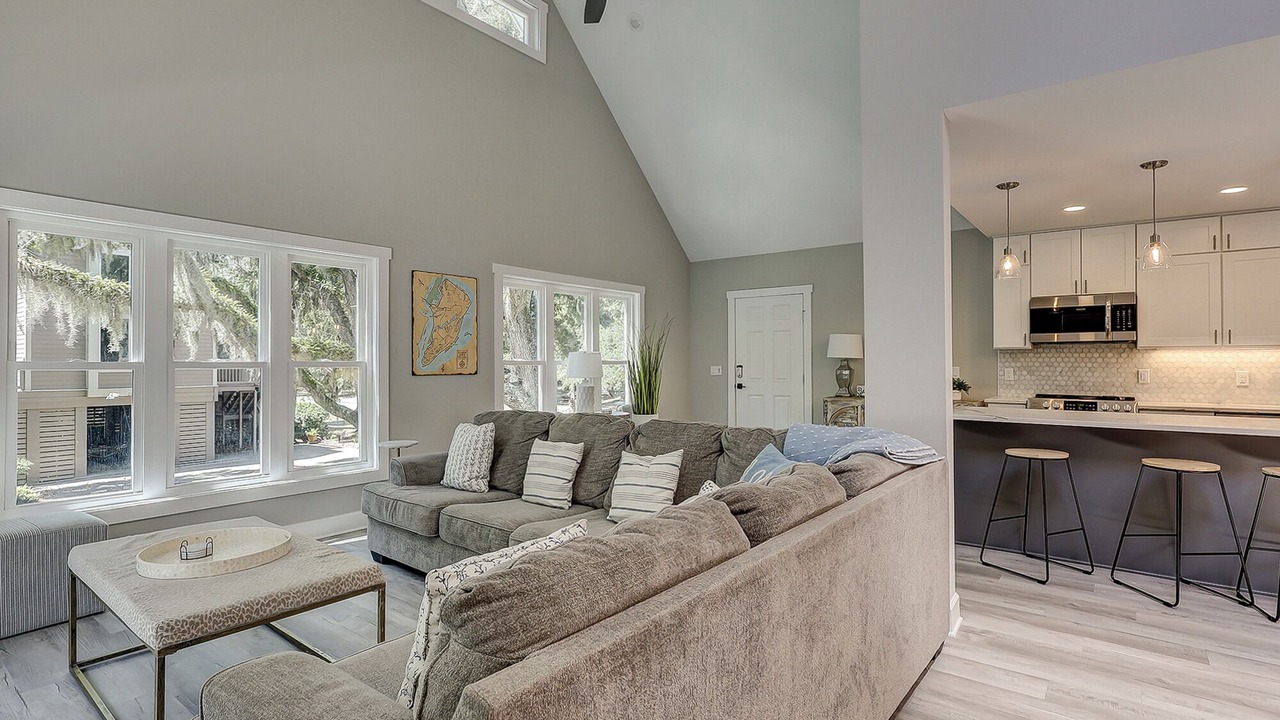 Photo of Livingroom in North Forest Beach