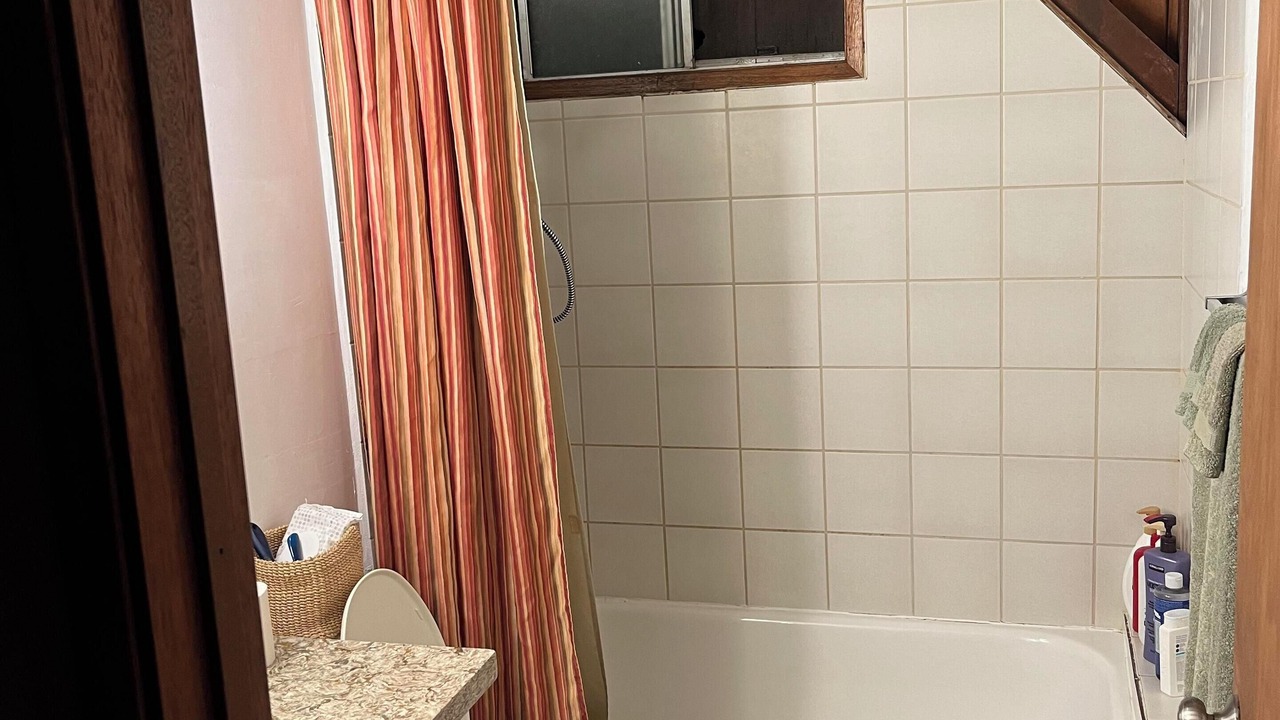 Photo of Bathroom in Keaau