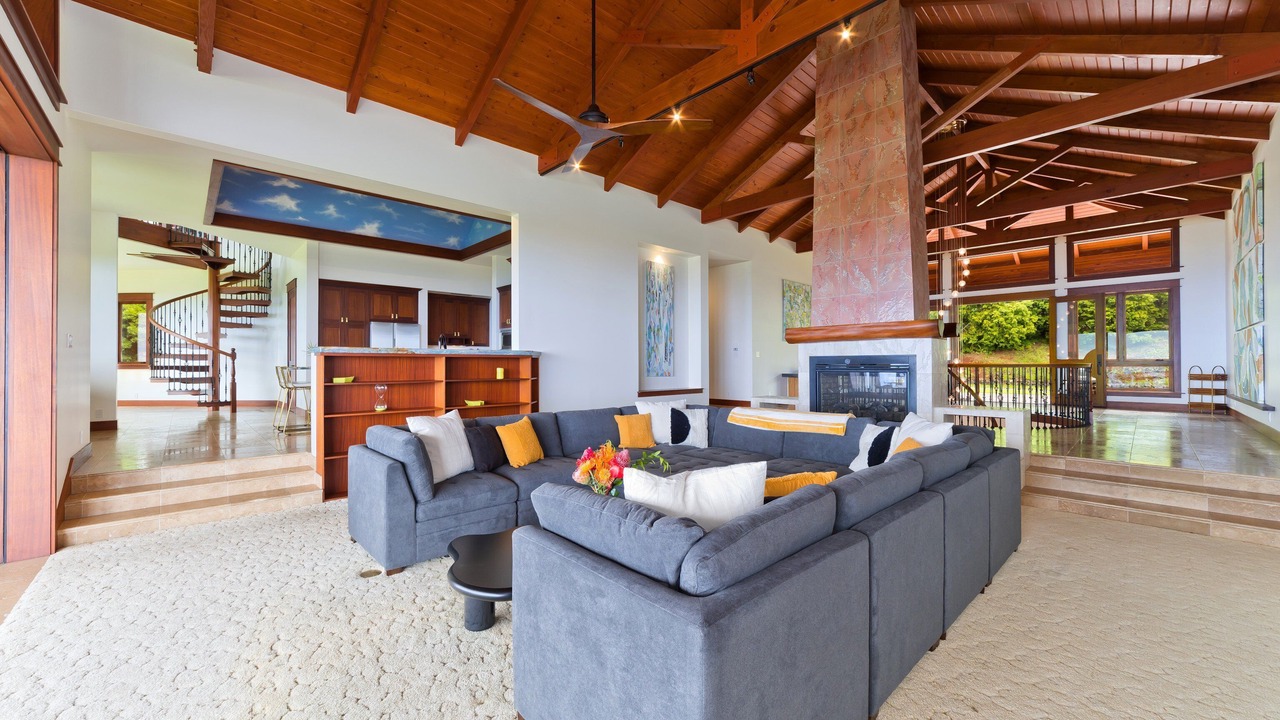Photo of Livingroom in Historic Kailua Village