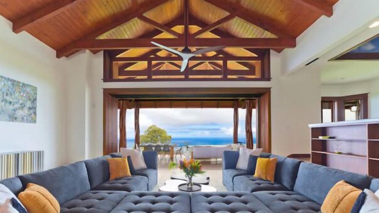 Photo of Livingroom in Historic Kailua Village
