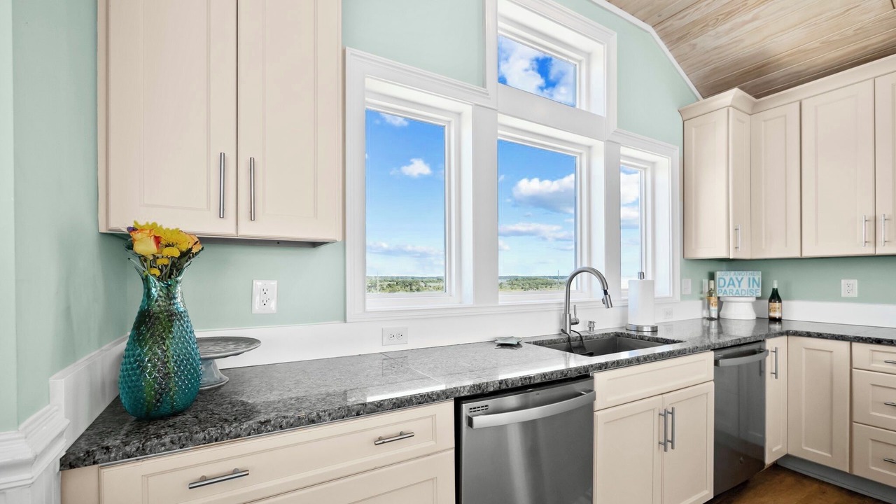 Photo of Kitchen in Ocean Sound Village