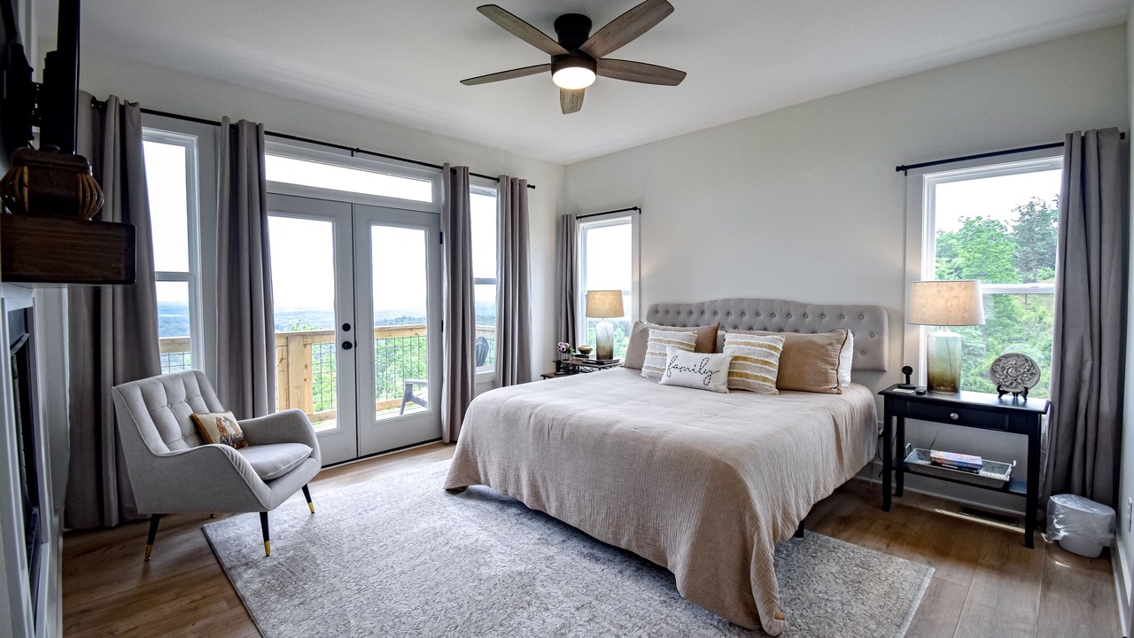 Photo of Bedroom in Clarkesville
