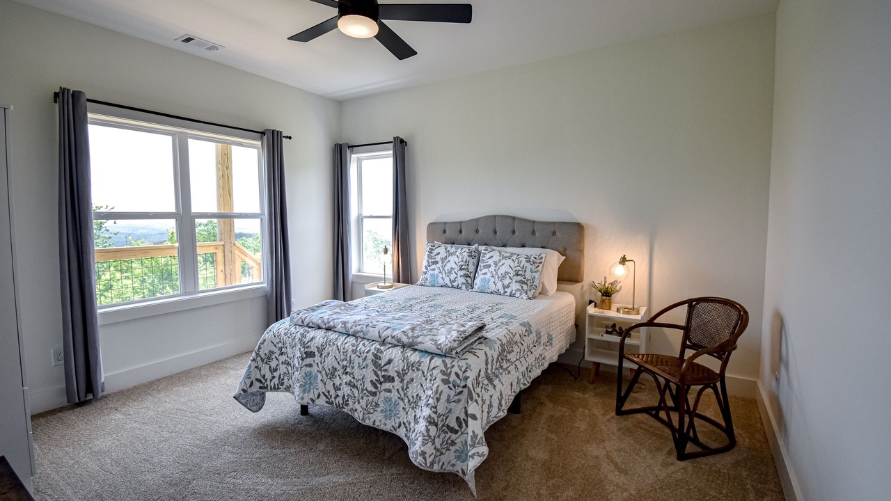 Photo of Bedroom in Clarkesville