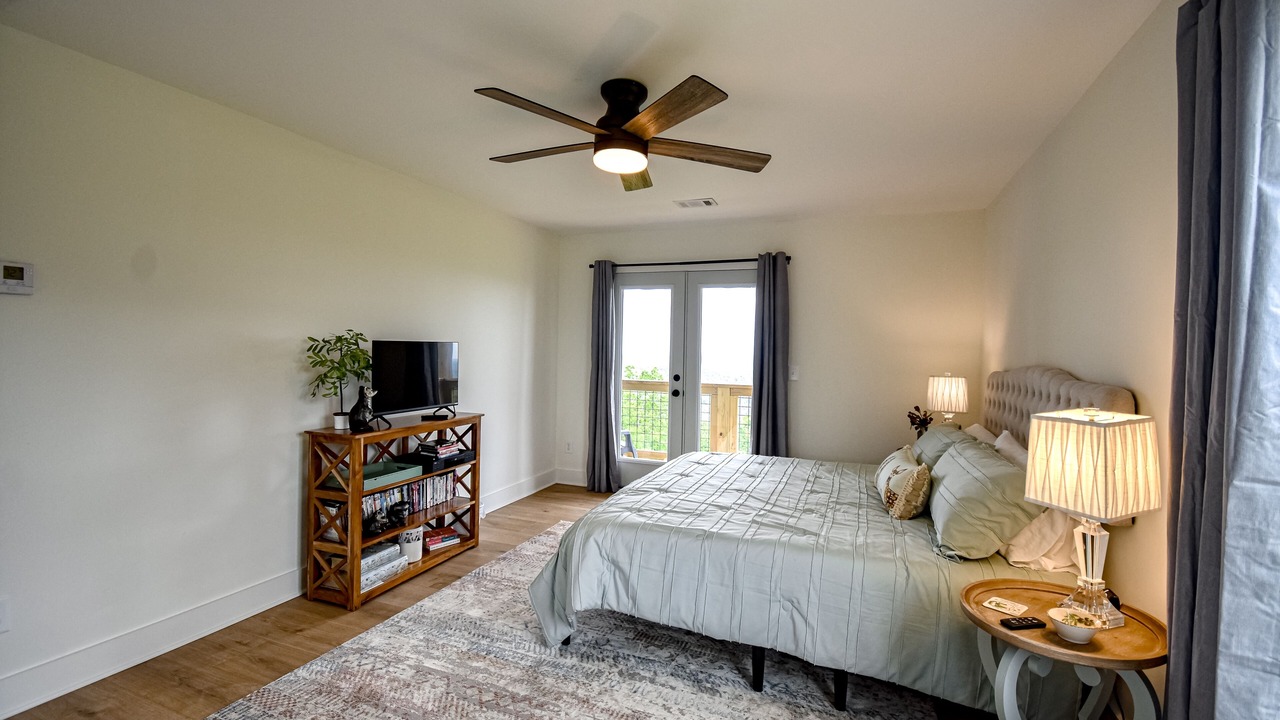 Photo of Bedroom in Clarkesville