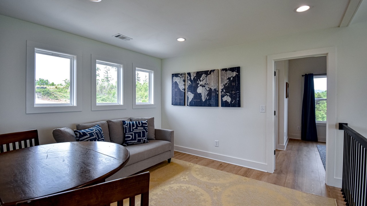 Photo of Livingroom in Clarkesville