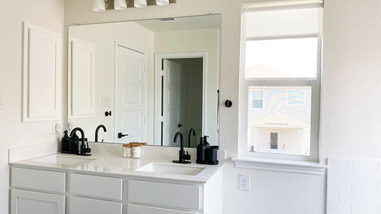 Photo of Bathroom in Manor