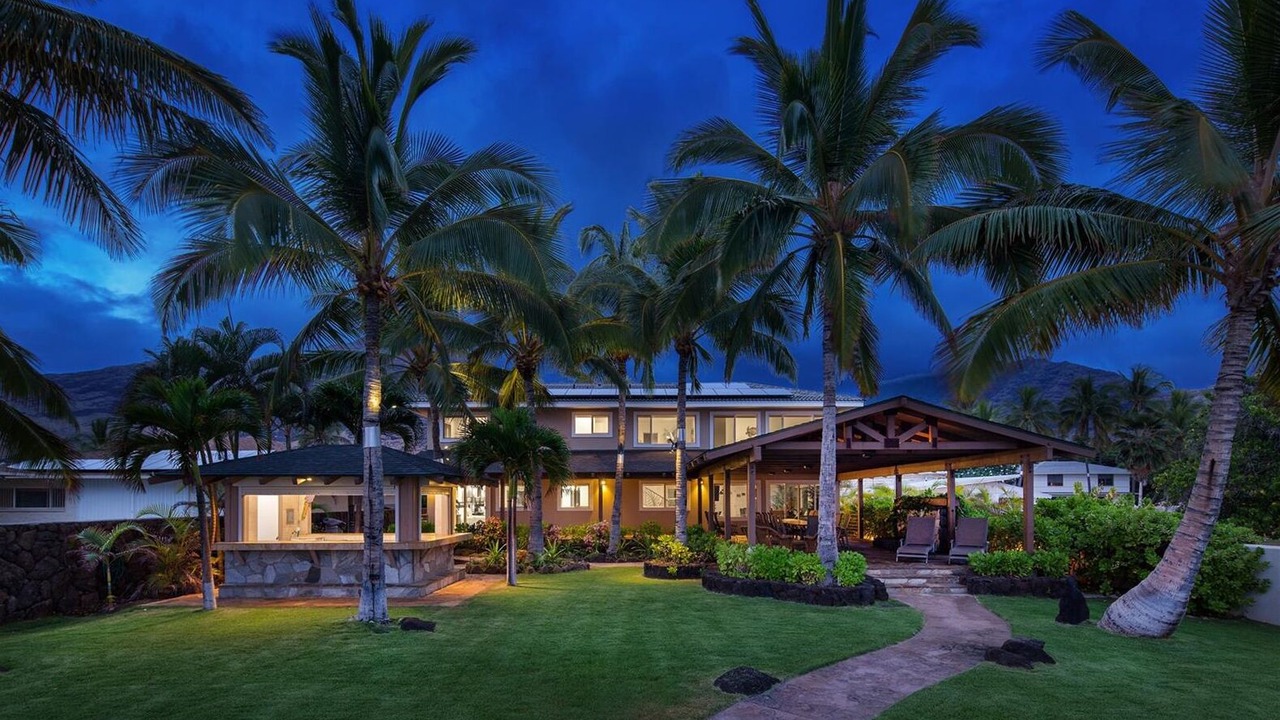 Photo of Others in Makaha