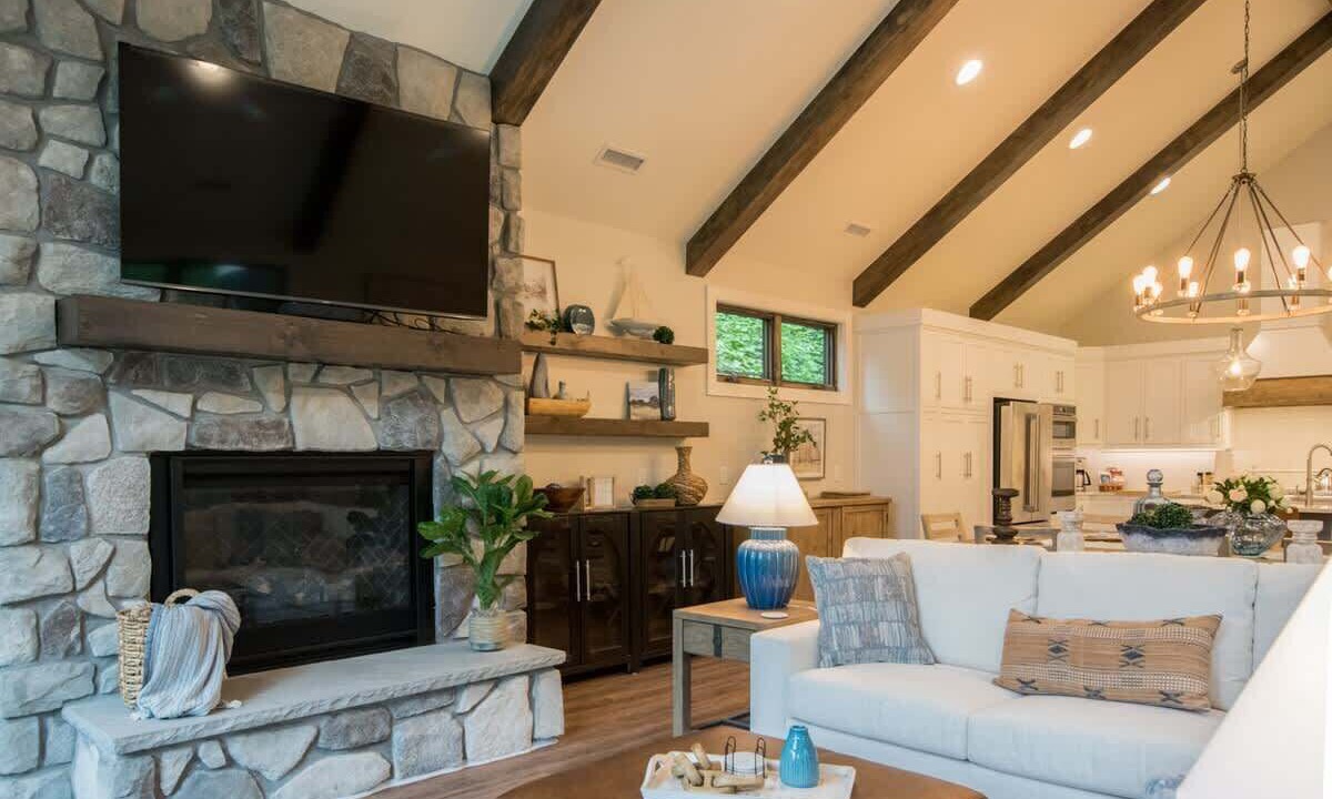 Photo of Livingroom in Lake Lure