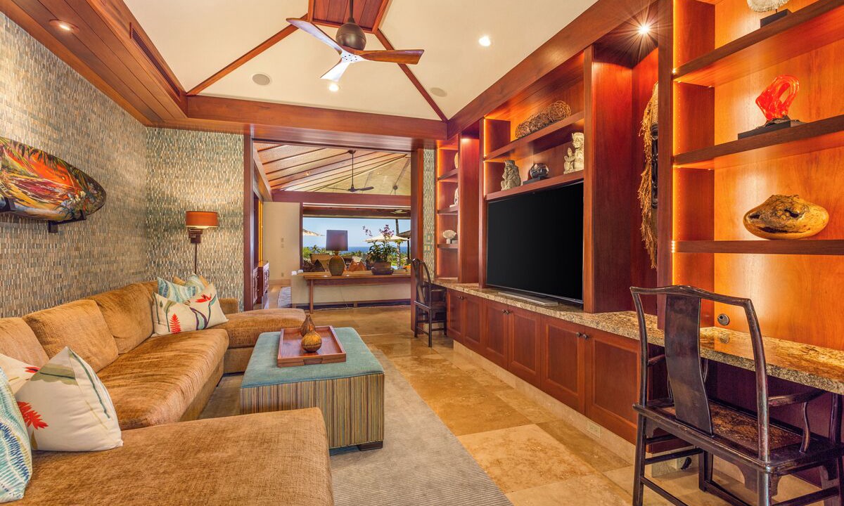 Photo of Livingroom in Kaupulehu