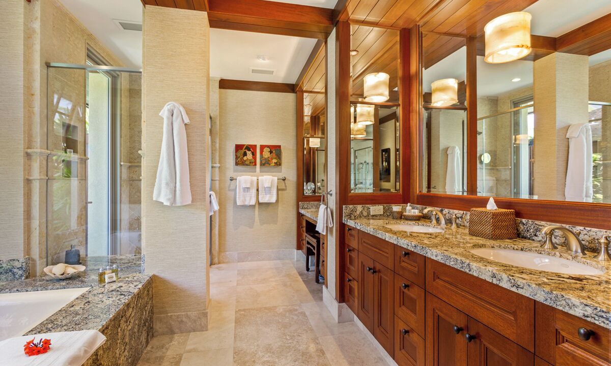 Photo of Bathroom in Kaupulehu