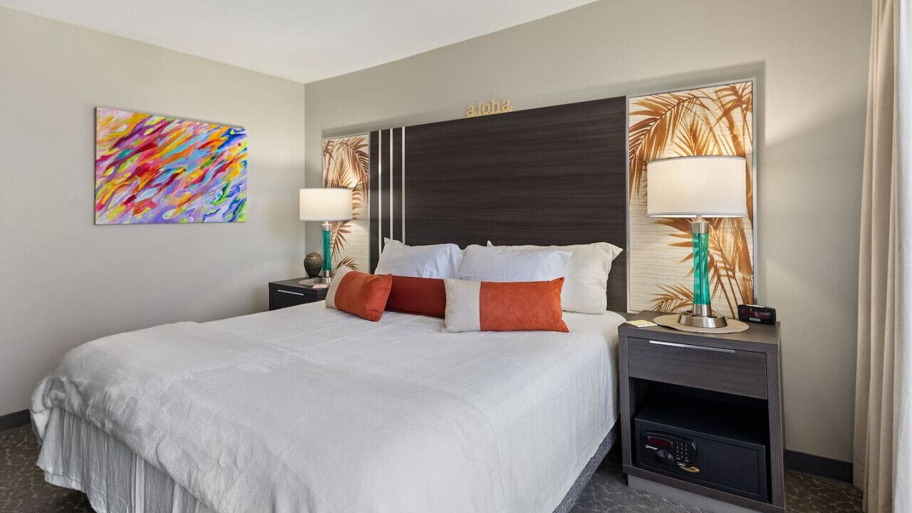 Photo of Bedroom in Waikiki